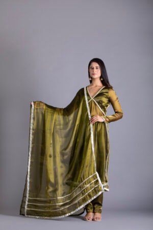 Ishrat Olive Set – view 2